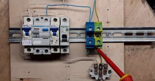 Установка устройства защитного отключения в Стрежевом в октябре